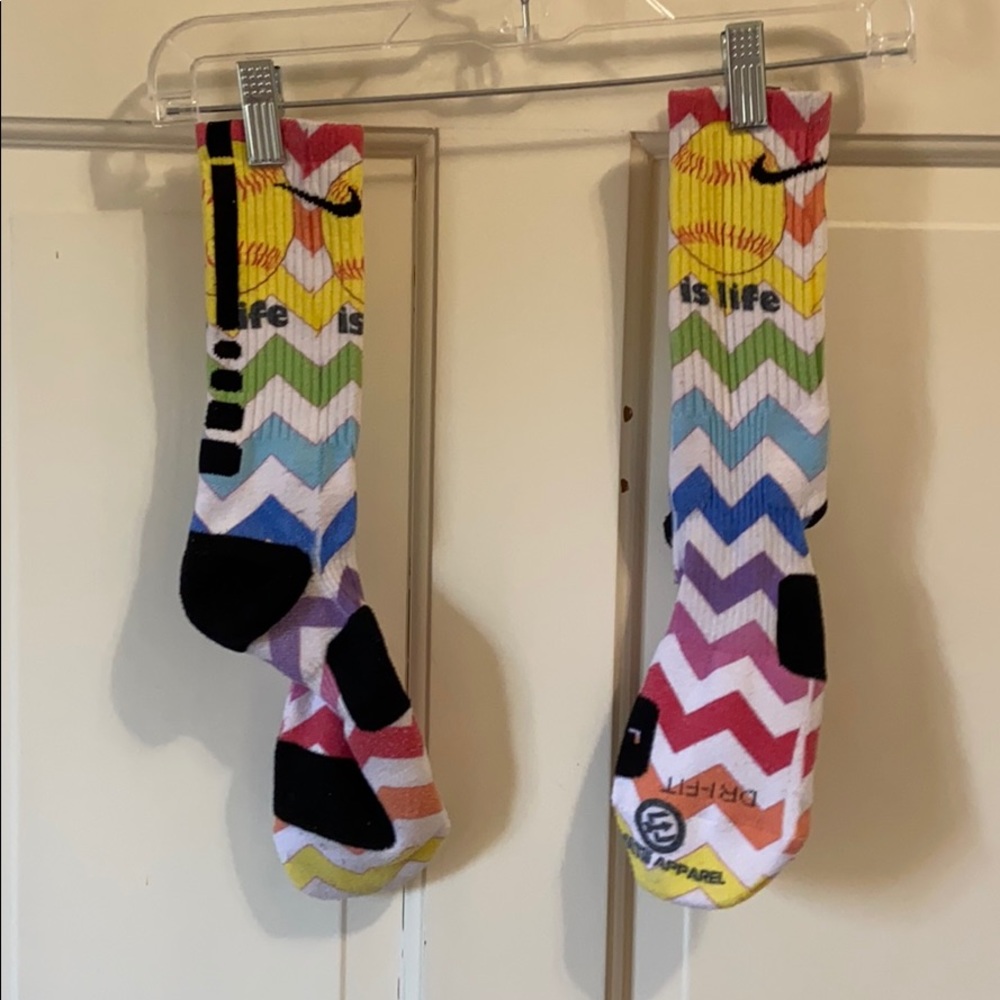 softball is life nike elites